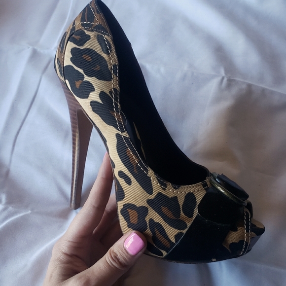 Leopard Jessica Simpson peep-toe heels 7 - Picture 3 of 4